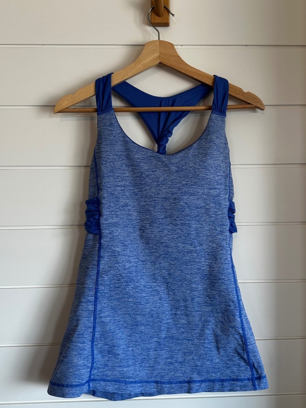 lululemon Trapeze Twist Tank Heathered Harbor Blue Size 8 Twist Back Yoga
